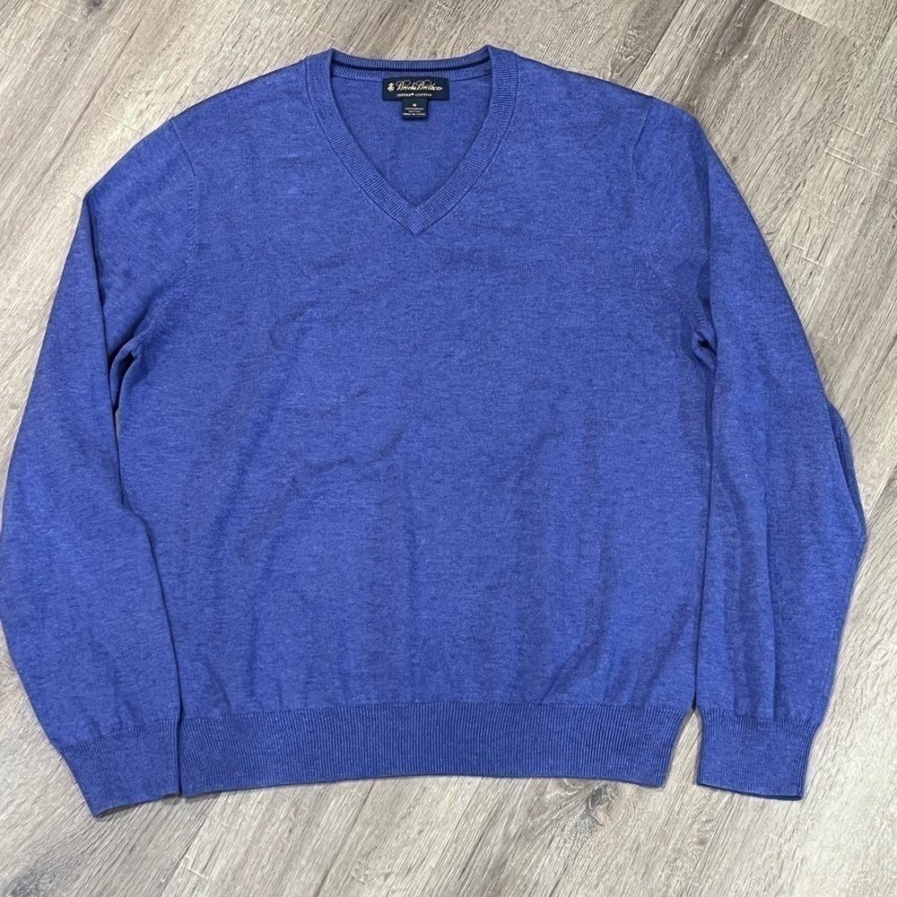 Men’s Brooks Brothers Medium Supima Cotton Navy V Neck Sweater Soft Thin Layer